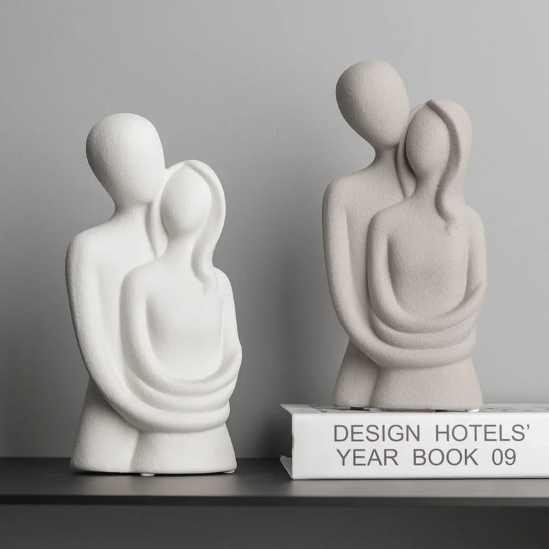 Escultura Nórdica em Cerâmica de Casal Abstrato