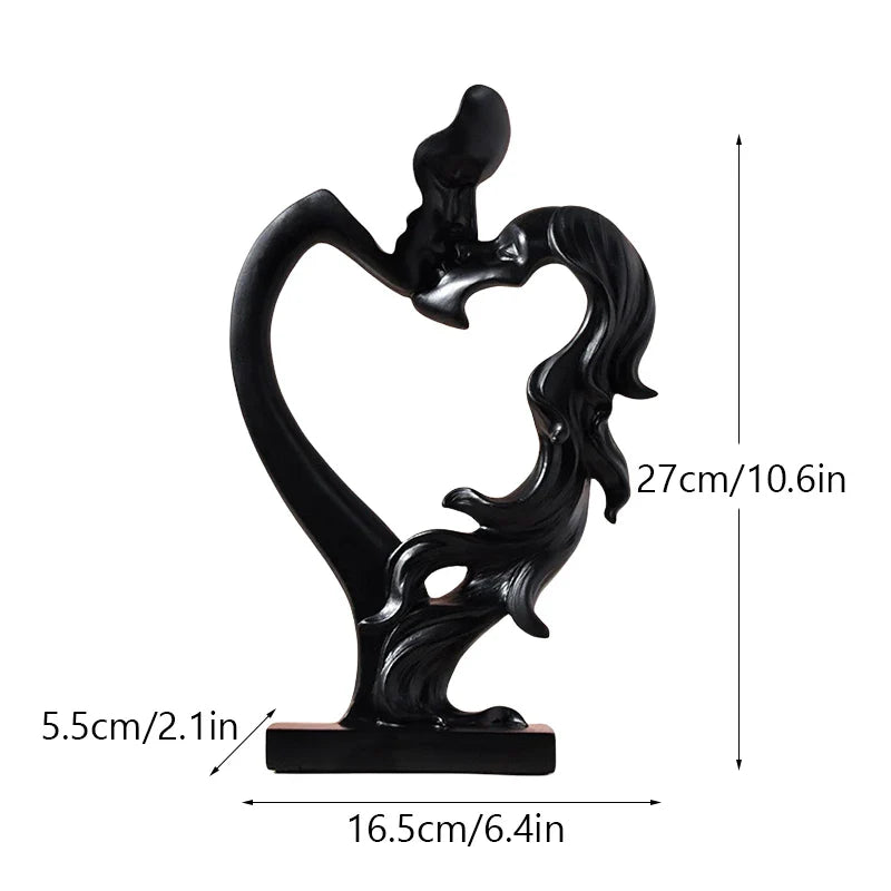 Escultura Nórdica em Resina de Casal se Beijando