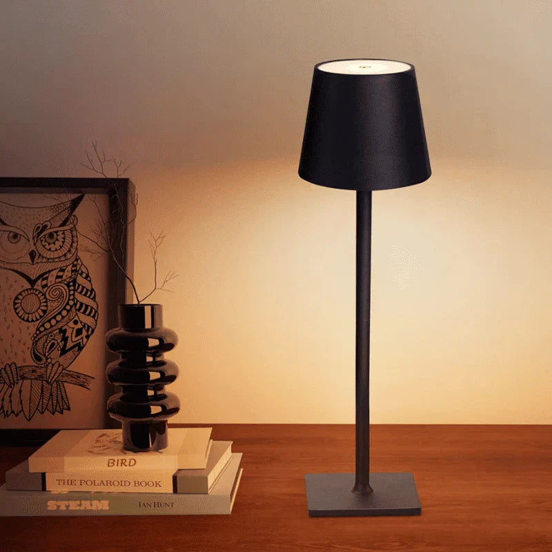 Luminária de Mesa LED Abajur Quarto Sala Portátil