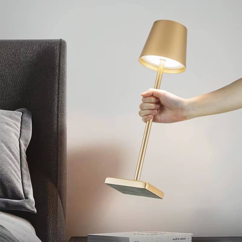 Luminária de Mesa LED Abajur Quarto Sala Portátil